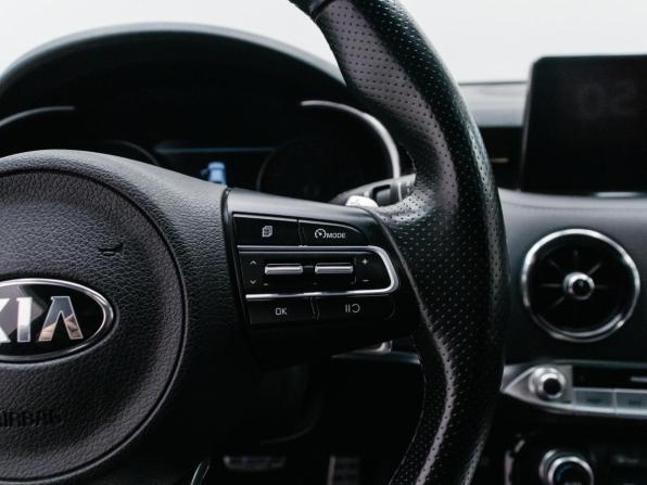 Kia Stinger I Рестайлинг с пробегом 2021 года, цена 3 400 000 рублей, 73899 км, лифтбек, Автокод Объявления