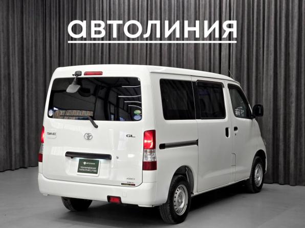 Toyota Town Ace IV с пробегом 2020 года, цена 1 489 000 рублей, 131000 км, минивэн, Автокод Объявления
