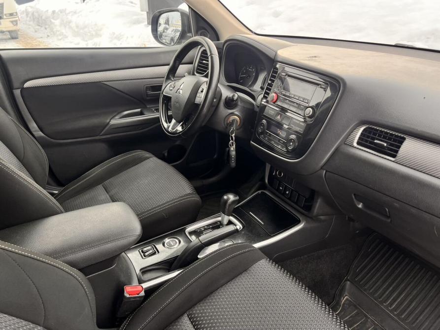 Mitsubishi Outlander III Рестайлинг 3 Уфа  - изображение 17
