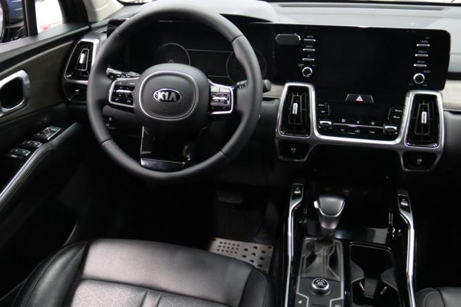 Kia Sorento IV с пробегом 2021 года, цена 3 555 550 рублей, 73160 км, внедорожник, Автокод Объявления