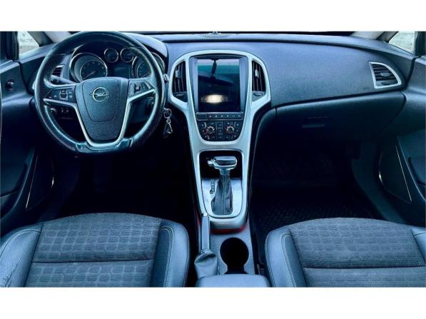 Opel Astra J Рестайлинг с пробегом 2013 года, цена 670 000 рублей, 230968 км, хэтчбек, Автокод Объявления