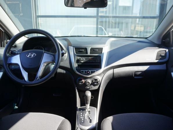 Hyundai Solaris I с пробегом 2013 года, цена 700 000 рублей, 126006 км, седан, Автокод Объявления
