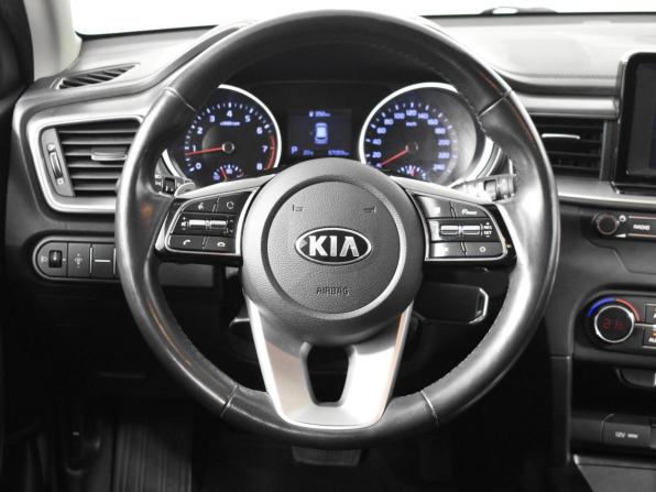 Kia Ceed III с пробегом 2019 года, цена 1 815 200 рублей, 67059 км, универсал, Автокод Объявления