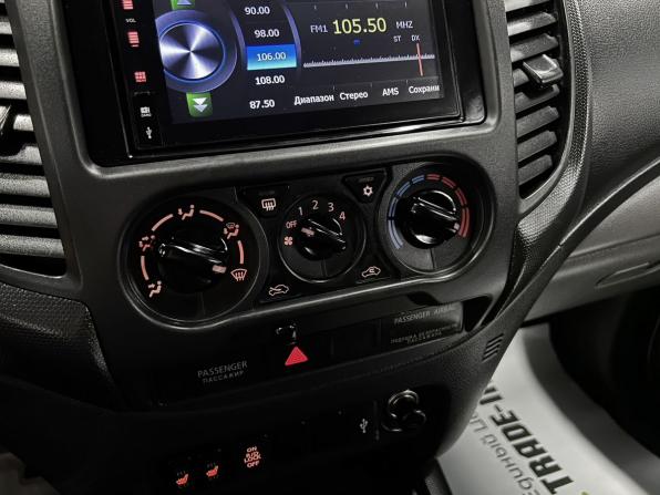 Mitsubishi L200 V с пробегом 2015 года, цена 2 125 000 рублей, 120648 км, offers.body_type.unknown, Автокод Объявления