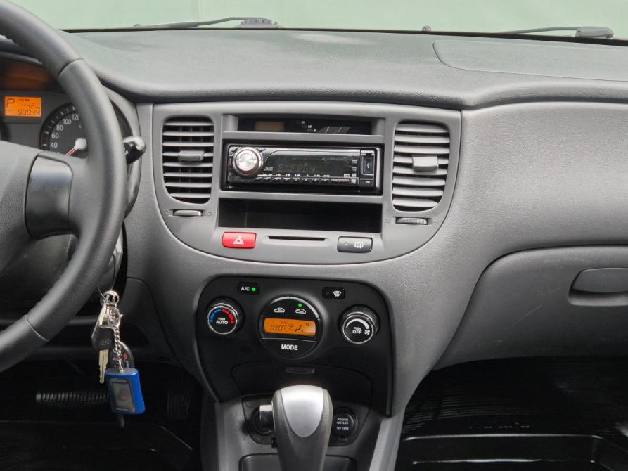 Kia Rio II Екатеринбург  - изображение 10