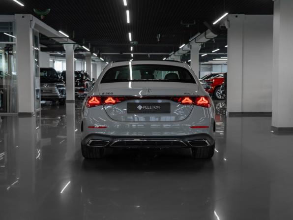 Mercedes-Benz E-Класс VI (W214 S214) с пробегом 2026 года, цена 9 300 000 рублей, 21 км, седан, Автокод Объявления