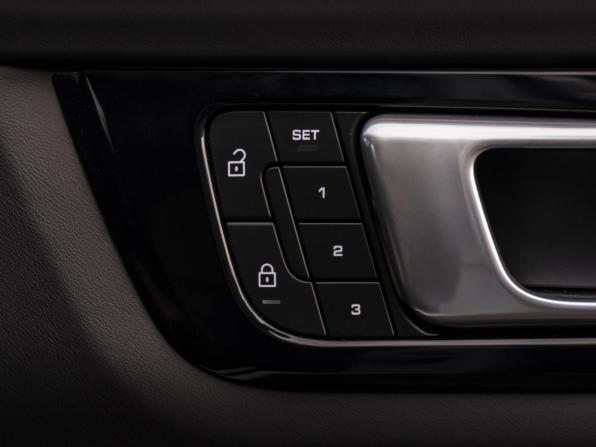 Porsche Cayenne III с пробегом 2022 года, цена 9 800 020 рублей, 49100 км, внедорожник, Автокод Объявления