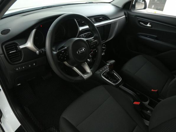 Kia Rio IV Рестайлинг с пробегом 2021 года, цена 1 722 000 рублей, 46700 км, хэтчбек, Автокод Объявления