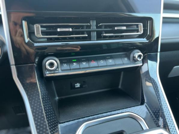 Haval M6 II с пробегом 2024 года, цена 1 710 000 рублей, 26350 км, внедорожник, Автокод Объявления