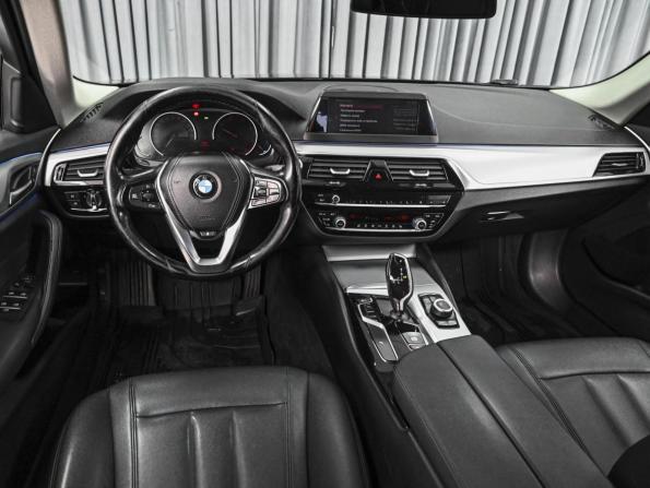 BMW 5 серии VII (G30/G31/G38) с пробегом 2019 года, цена 2 668 000 рублей, 240053 км, седан, Автокод Объявления