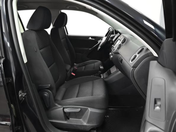 Volkswagen Tiguan I с пробегом 2010 года, цена 1 113 000 рублей, 251654 км, внедорожник, Автокод Объявления