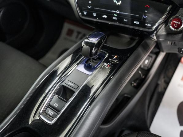 Honda Vezel I с пробегом 2013 года, цена 1 420 500 рублей, 154878 км, внедорожник, Автокод Объявления