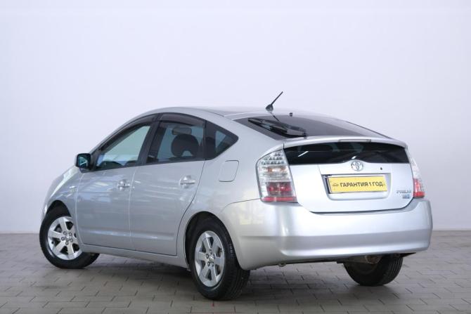 Toyota Prius II Рестайлинг (XW20) с пробегом 2008 года, цена 969 000 рублей, 227800 км, лифтбек, Автокод Объявления