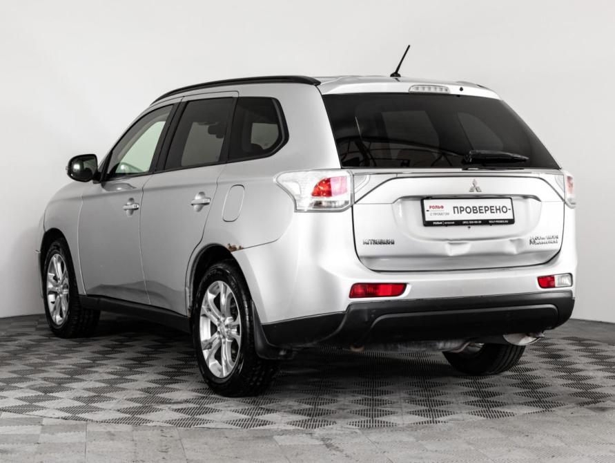 Mitsubishi Outlander III Санкт-Петербург  - изображение 8