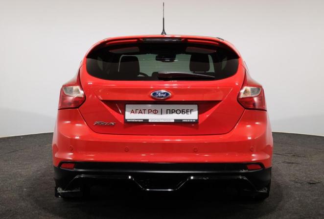 Ford Focus III с пробегом 2014 года, цена 870 000 рублей, 215088 км, хэтчбек, Автокод Объявления