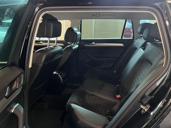 Volkswagen Passat B8 с пробегом 2018 года, цена 1 845 000 рублей, 305313 км, универсал, Автокод Объявления