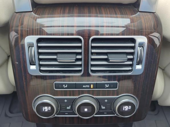 Land Rover Range Rover IV с пробегом 2016 года, цена 3 700 000 рублей, 137205 км, внедорожник, Автокод Объявления