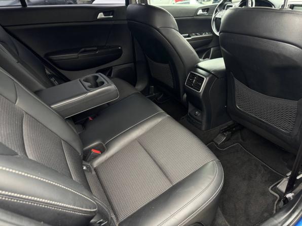 Kia Sportage IV Рестайлинг с пробегом 2019 года, цена 2 239 000 рублей, 126049 км, внедорожник, Автокод Объявления