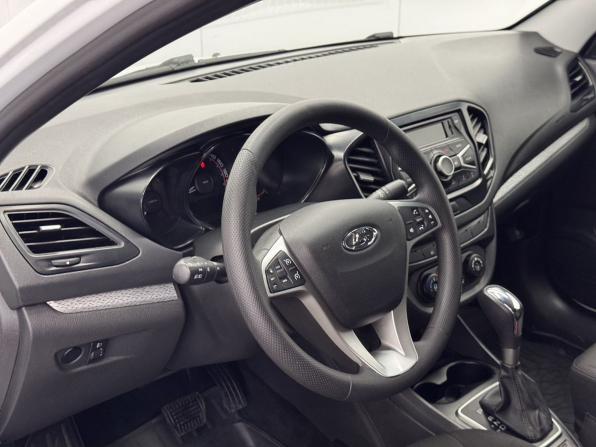 Lada (ВАЗ) Vesta I с пробегом 2022 года, цена 1 050 000 рублей, 122283 км, седан, Автокод Объявления
