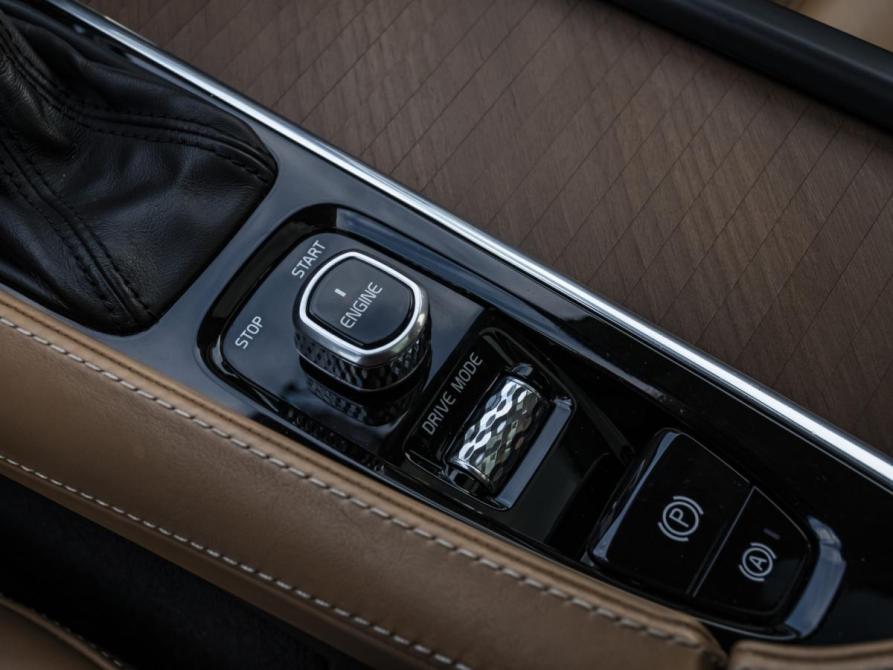 Volvo XC90 II Москва  - изображение 16
