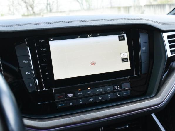 Volkswagen Touareg III с пробегом 2019 года, цена 4 050 000 рублей, 192857 км, внедорожник, Автокод Объявления