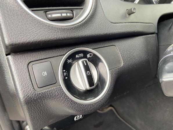 Mercedes-Benz C-Класс III (W204) Рестайлинг с пробегом 2012 года, цена 888 000 рублей, 289286 км, седан, Автокод Объявления