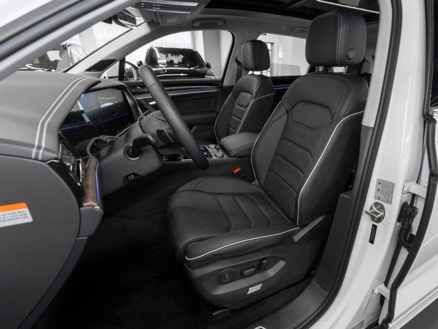 Volkswagen Touareg III Рестайлинг Москва  - изображение 9