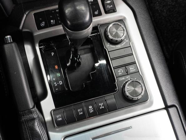 Toyota Land Cruiser 200 Series Рестайлинг 2 с пробегом 2016 года, цена 6 399 000 рублей, 275453 км, внедорожник, Автокод Объявления