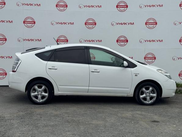 Toyota Prius II Рестайлинг (XW20) с пробегом 2010 года, цена 699 000 рублей, 419729 км, лифтбек, Автокод Объявления