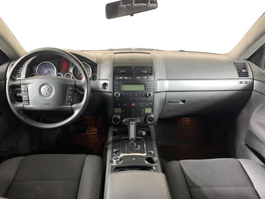 Volkswagen Touareg I Рестайлинг Москва  - изображение 12