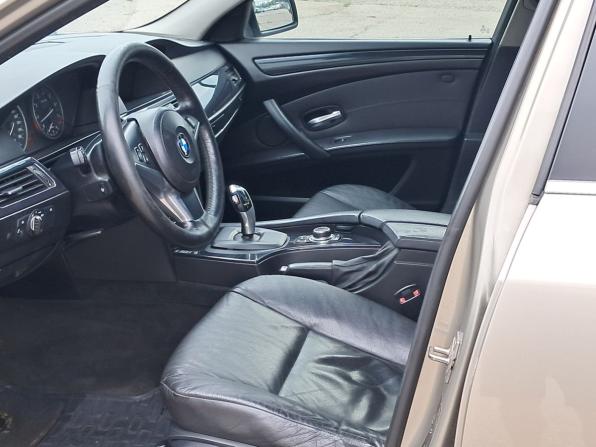 BMW 5 серии V (E60/E61) Рестайлинг с пробегом 2009 года, цена 855 000 рублей, 313921 км, седан, Автокод Объявления