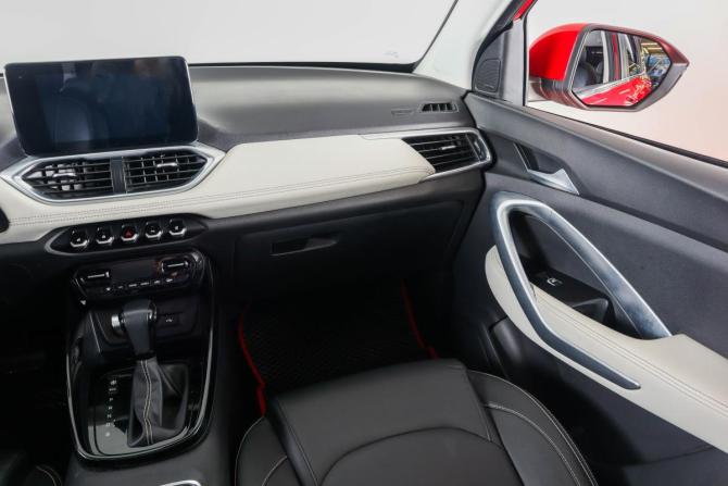 Chevrolet Captiva II с пробегом 2022 года, цена 1 799 000 рублей, 37000 км, внедорожник, Автокод Объявления