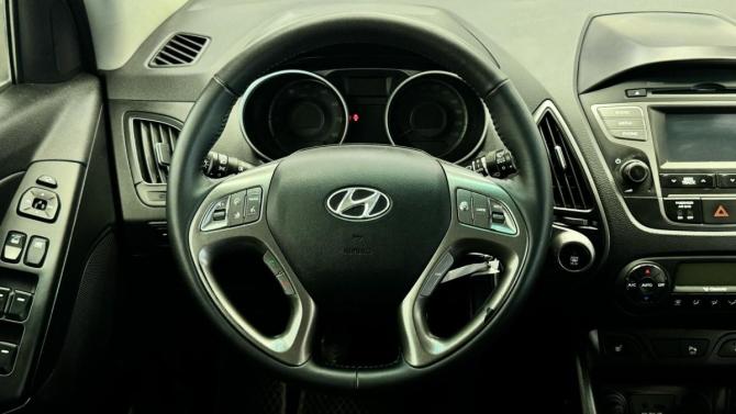 Hyundai ix35 I Рестайлинг с пробегом 2014 года, цена 1 150 000 рублей, 185918 км, внедорожник, Автокод Объявления