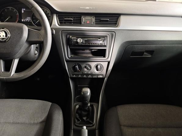 Skoda Rapid I с пробегом 2015 года, цена 589 000 рублей, 313645 км, лифтбек, Автокод Объявления