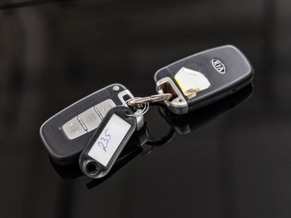 Kia Rio III с пробегом 2011 года, цена 868 000 рублей, 180186 км, седан, Автокод Объявления