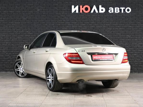 Mercedes-Benz C-Класс III (W204) Рестайлинг с пробегом 2011 года, цена 1 600 000 рублей, 208477 км, седан, Автокод Объявления