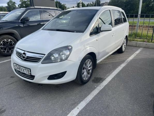 Opel Zafira B Рестайлинг с пробегом 2014 года, цена 749 000 рублей, 123032 км, минивэн, Автокод Объявления