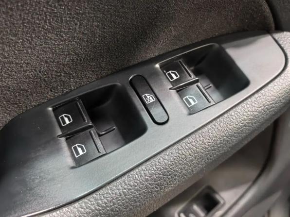 Volkswagen Jetta VI с пробегом 2013 года, цена 980 000 рублей, 166431 км, седан, Автокод Объявления