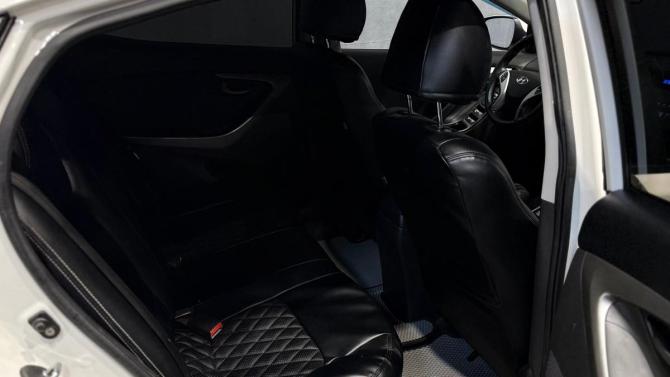 Hyundai Avante V с пробегом 2012 года, цена 750 000 рублей, 289000 км, седан, Автокод Объявления
