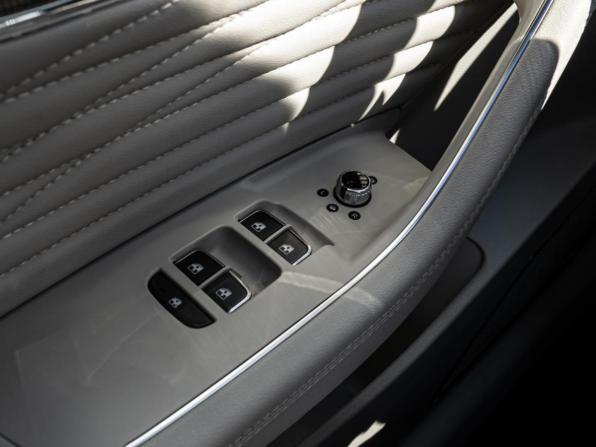 Hongqi HS5 I с пробегом 2024 года, цена 2 520 000 рублей, 56144 км, внедорожник, Автокод Объявления