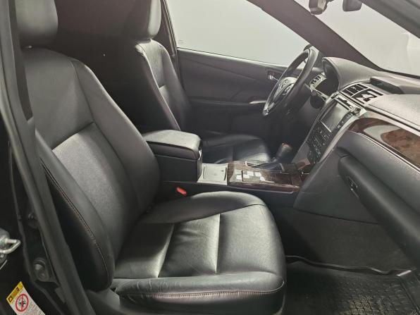 Toyota Camry VII (XV50) Рестайлинг с пробегом 2017 года, цена 1 849 000 рублей, 199386 км, седан, Автокод Объявления