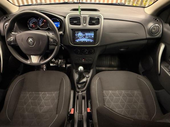 Renault Sandero II с пробегом 2016 года, цена 925 000 рублей, 71000 км, хэтчбек, Автокод Объявления