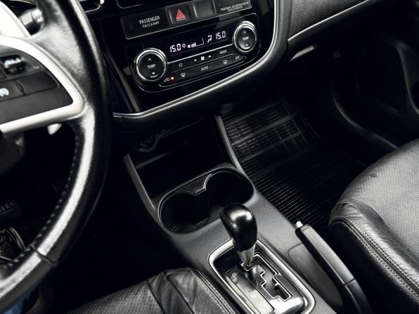 Mitsubishi Outlander III с пробегом 2014 года, цена 1 399 000 рублей, 239500 км, внедорожник, Автокод Объявления