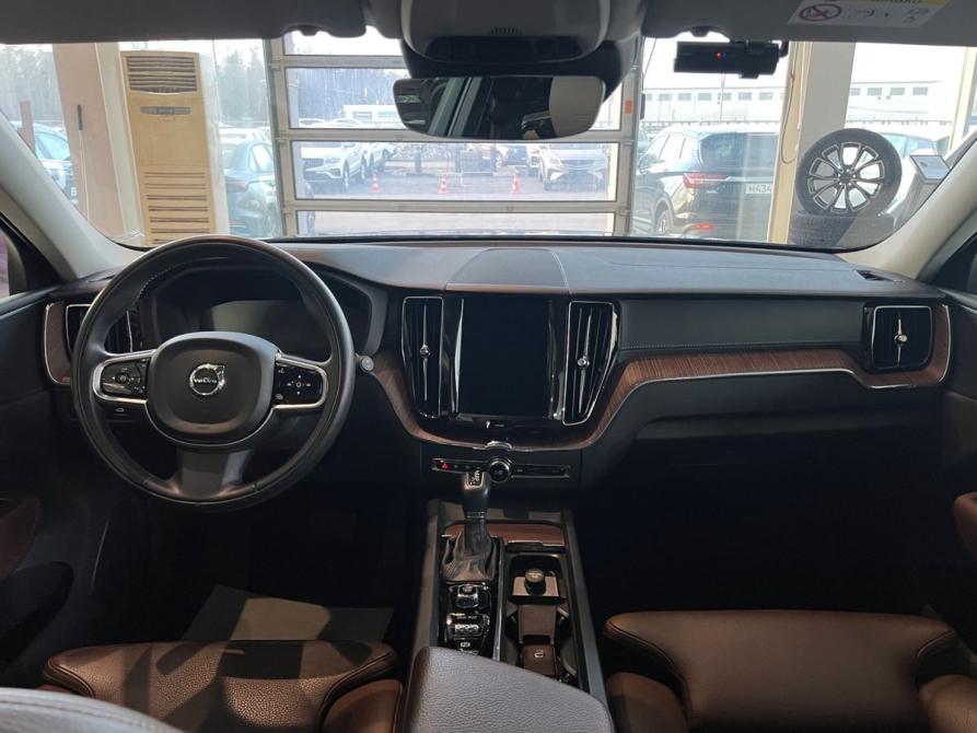 Volvo XC60 II Москва  - изображение 12