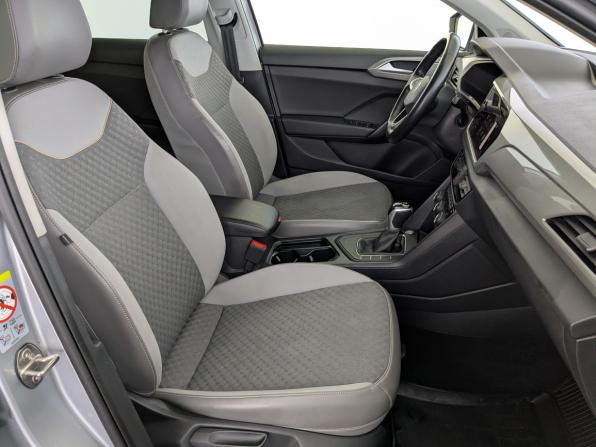 Volkswagen Taos I с пробегом 2021 года, цена 2 290 000 рублей, 76840 км, внедорожник, Автокод Объявления