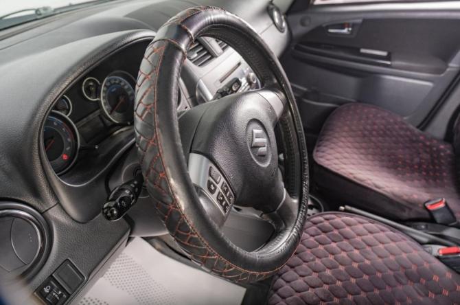Suzuki SX4 I (Classic) Рестайлинг с пробегом 2010 года, цена 829 000 рублей, 244000 км, хэтчбек, Автокод Объявления