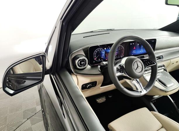 Новый Mercedes-Benz V-Класс III (W447) Рестайлинг 2 2026 года, цена 15 109 600 рублей, минивэн, Автокод Объявления
