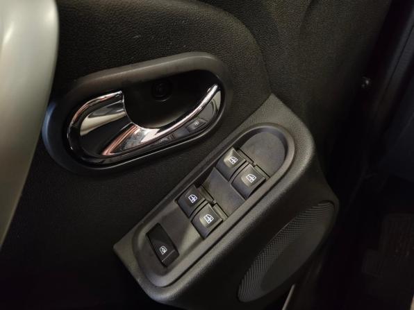 Nissan Terrano III (D10) с пробегом 2018 года, цена 1 242 000 рублей, 176336 км, внедорожник, Автокод Объявления