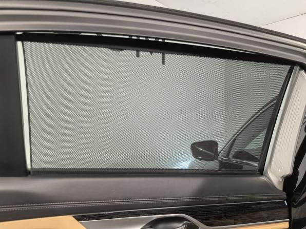 BMW 7 серии VI (G11/G12) Рестайлинг с пробегом 2019 года, цена 6 699 000 рублей, 64191 км, седан, Автокод Объявления