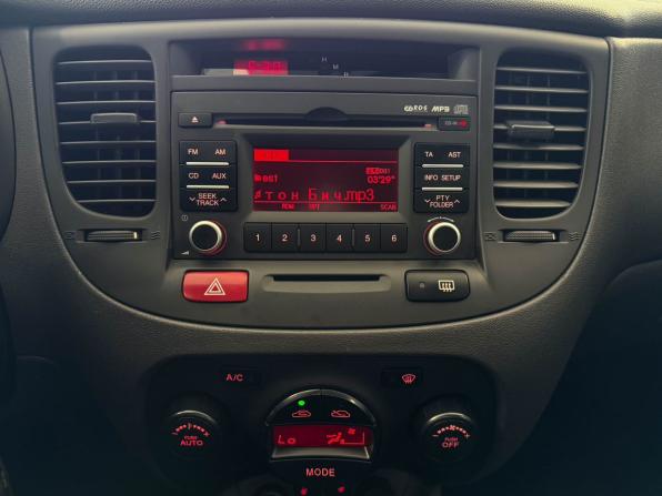 Kia Rio II Рестайлинг с пробегом 2011 года, цена 737 000 рублей, 68520 км, седан, Автокод Объявления